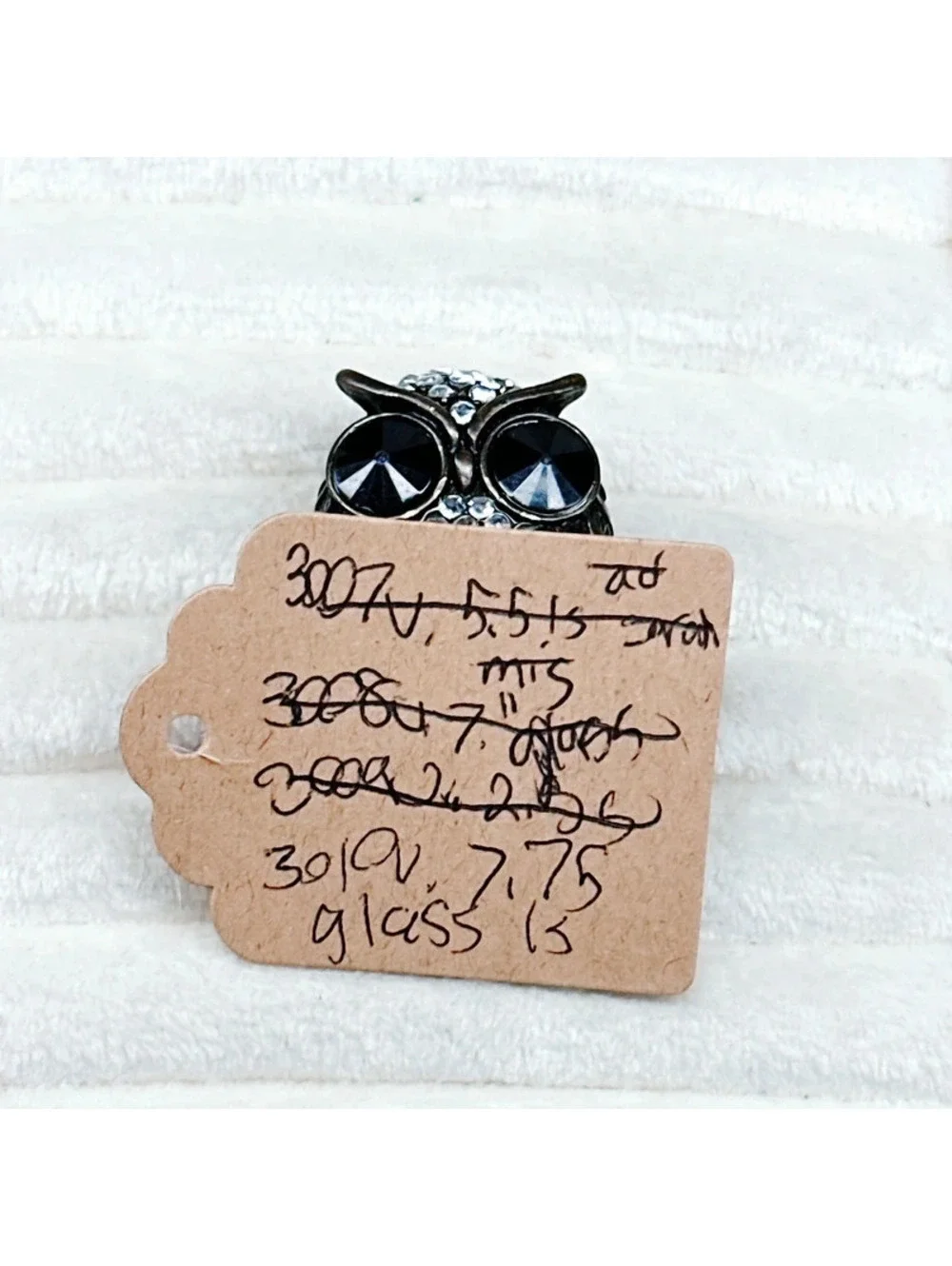 3010u. Bronze Owl Ring Glass 7.75
